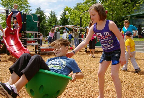 Playground ribbon cutting 2